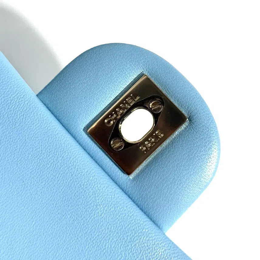 [BUNJANG] Chanel Classic New Mini Flap Bag Sky Blue A69900 / 샤넬 클래식 뉴미니 플랩백 스카이블루 A69900