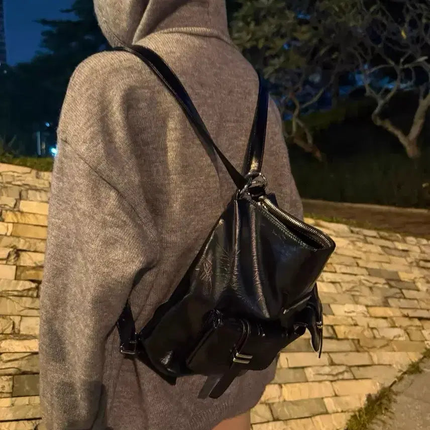 [BUNJANG] Matinkim Black Two-Way Backpack / 마뗑킴 블랙 백팩