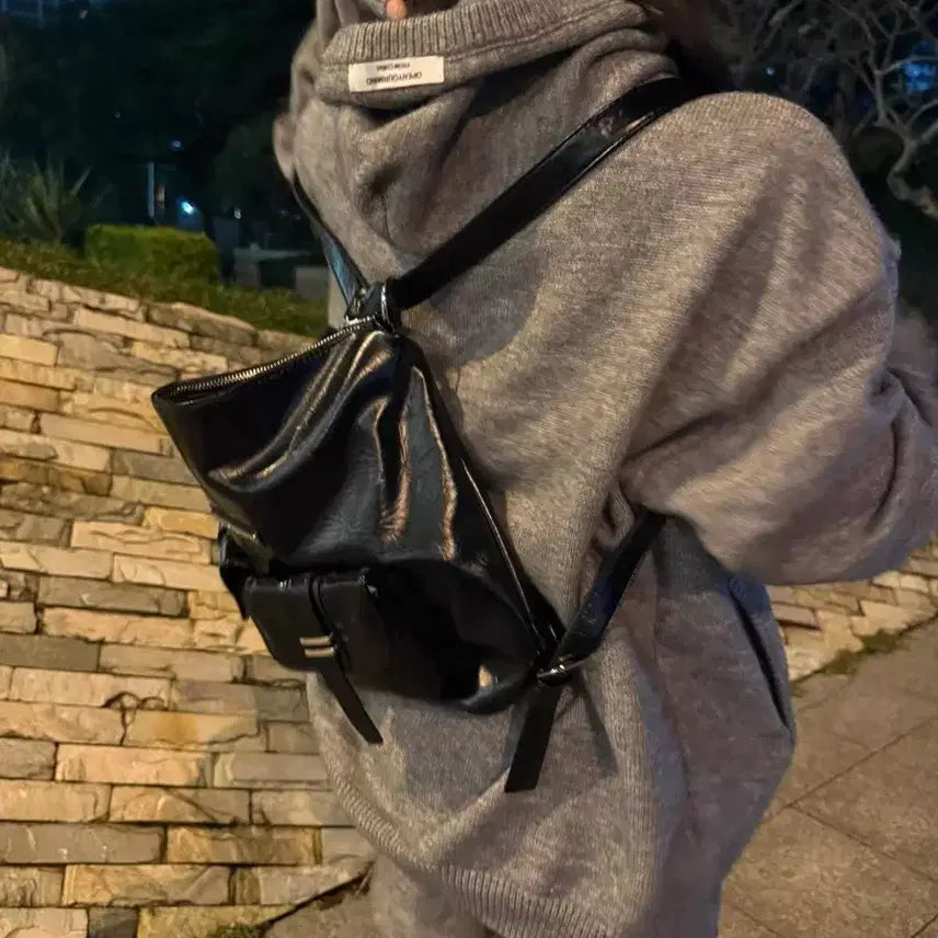 [BUNJANG] Matinkim Black Two-Way Backpack / 마뗑킴 블랙 백팩