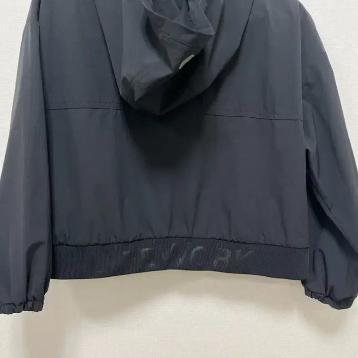 [BUNJANG] Black Windbreaker Jacket L / 블랙 바람막이 점퍼 L