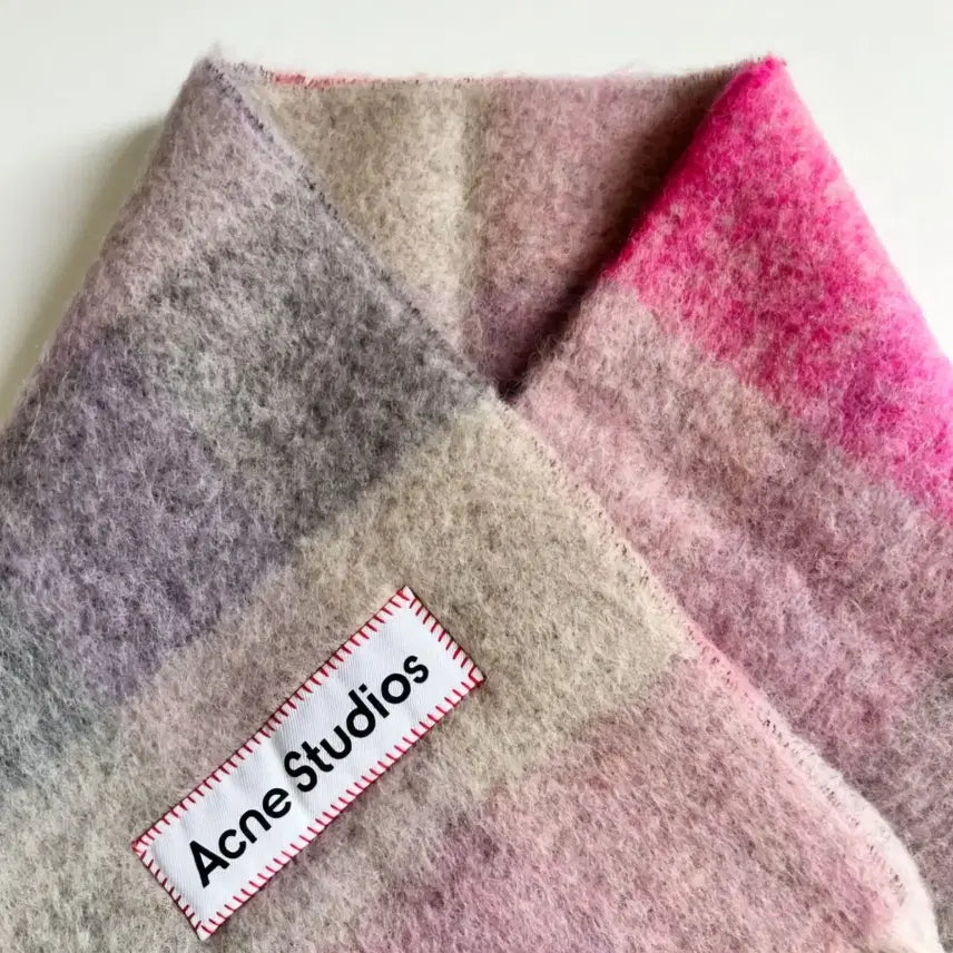 [BUNJANG] Acne Studios Mohair Scarf Lilac Pink / [시즌오프]아크네스튜디오 모헤어 머플러 라일락핑크 정품 새상품