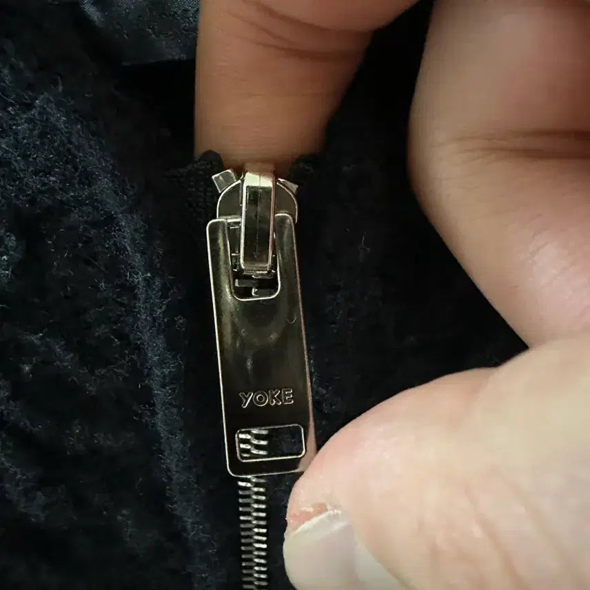 [BUNJANG] YOKE Textured Wool Zip-Up Knit Blouson / YOKE 요크 24FW 자카드 울 집업 니트 블루종