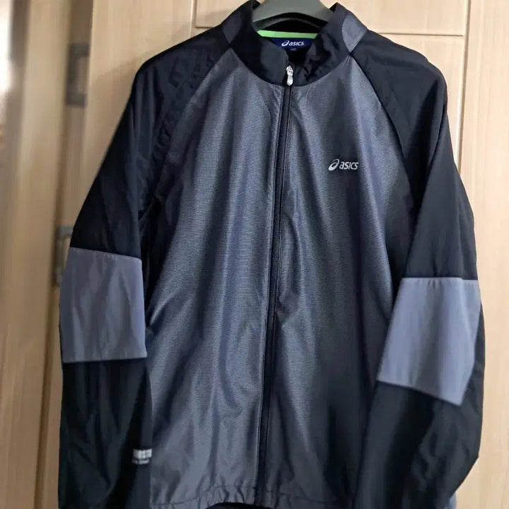 [BUNJANG] Asics Windbreaker Jacket / 아식스 바람막이 블랙/그레이