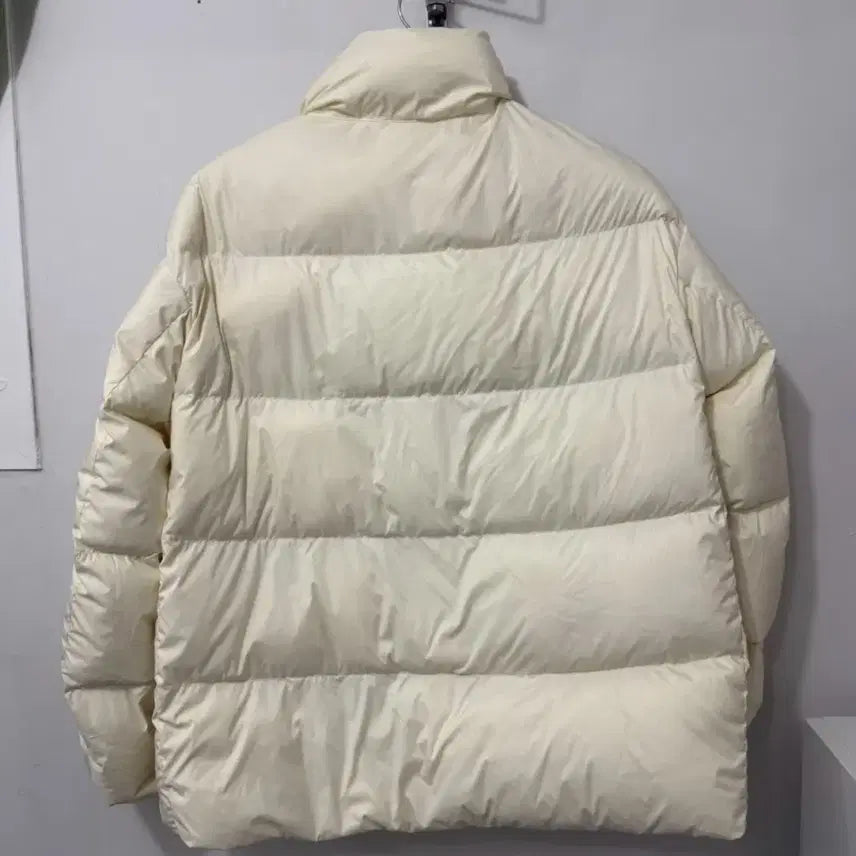 [BUNJANG] Uniqlo Ultra Light Down Padded Jacket Ivory / 유니클로 울트라 라이트 다운 패딩 L 아이보리