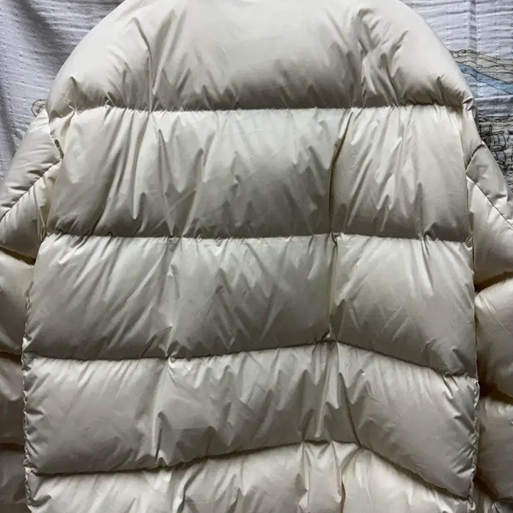 [BUNJANG] Uniqlo Ultra Light Down Padded Jacket Ivory / 유니클로 울트라 라이트 다운 패딩 L 아이보리
