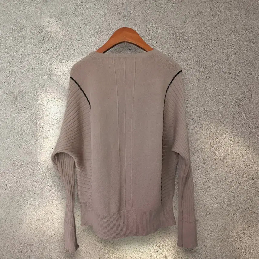 [BUNJANG] Basic Beige Slim Fit Knit Top / 가오리 날씬 니트