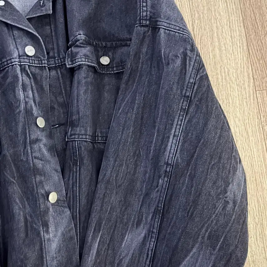 [BUNJANG] Azkathone Marvel Oversized Denim Jacket - Black / 에즈카톤 마블 오버핏 데님자켓 블랙 SHOT6664
