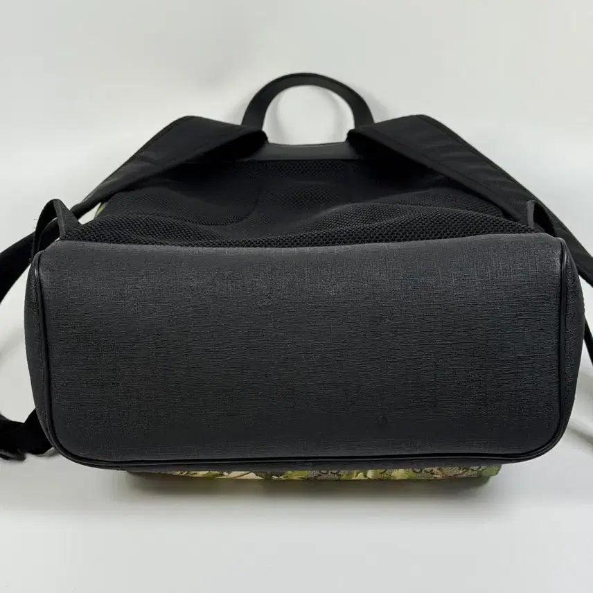 [BUNJANG] Gucci GG Supreme Bloom Backpack / 구찌 GG 수프림 블룸 백팩 406370