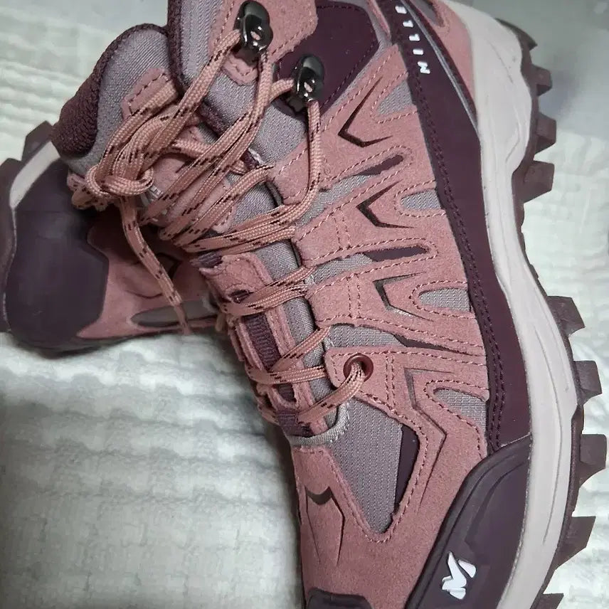 [BUNJANG] Millet Gore-Tex Hiking Boots / 등산화230  밀레고어텍스  새상품