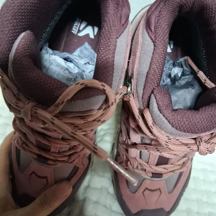 [BUNJANG] Millet Gore-Tex Hiking Boots / 등산화230  밀레고어텍스  새상품