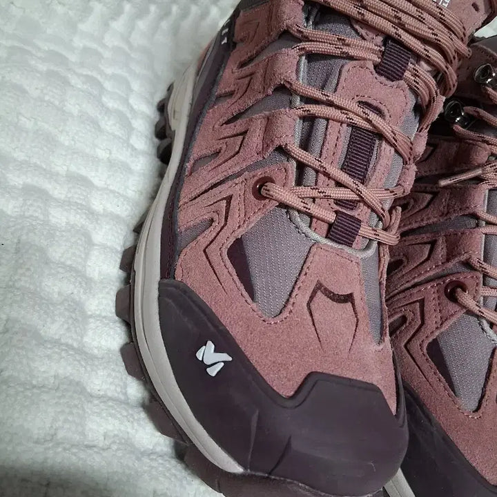 [BUNJANG] Millet Gore-Tex Hiking Boots / 등산화230  밀레고어텍스  새상품