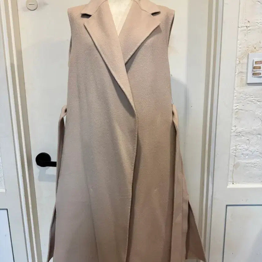 [BUNJANG] ILAIL Belt Vest / ILAIL 일라일 벨트 베스트