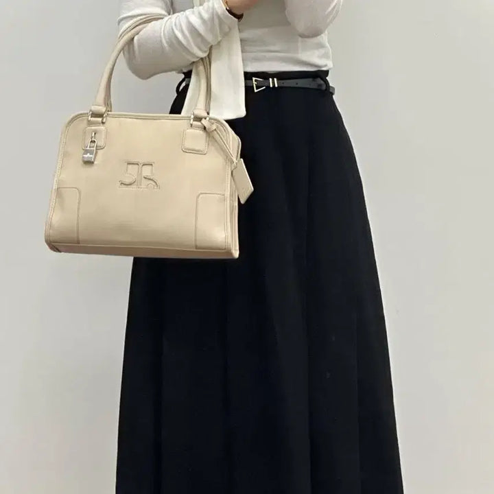 [BUNJANG] Courreges Suede Handbag / courreges / 꾸레쥬 스웨이드 핸드백