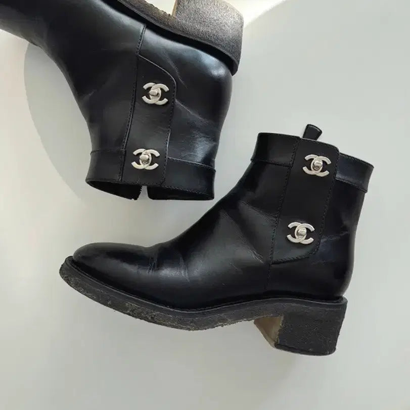 [BUNJANG] Chanel CC Logo Black Ankle Boots / 샤넬 CC 로고 블랙 앵클 부츠