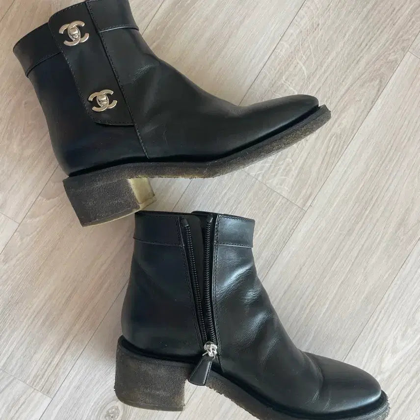 [BUNJANG] Chanel CC Logo Black Ankle Boots / 샤넬 CC 로고 블랙 앵클 부츠