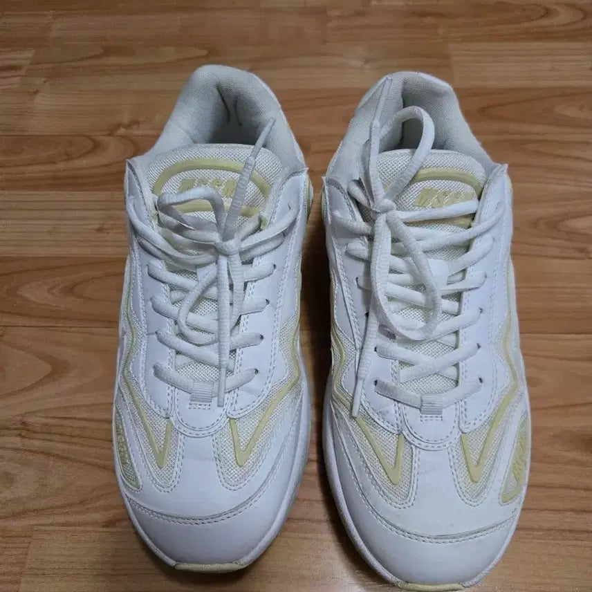 [BUNJANG] MSGM White Sneakers (Men's 270) / 아주 깨끗한 이태리 MSGM 화이트 남자용 스니커즈 265