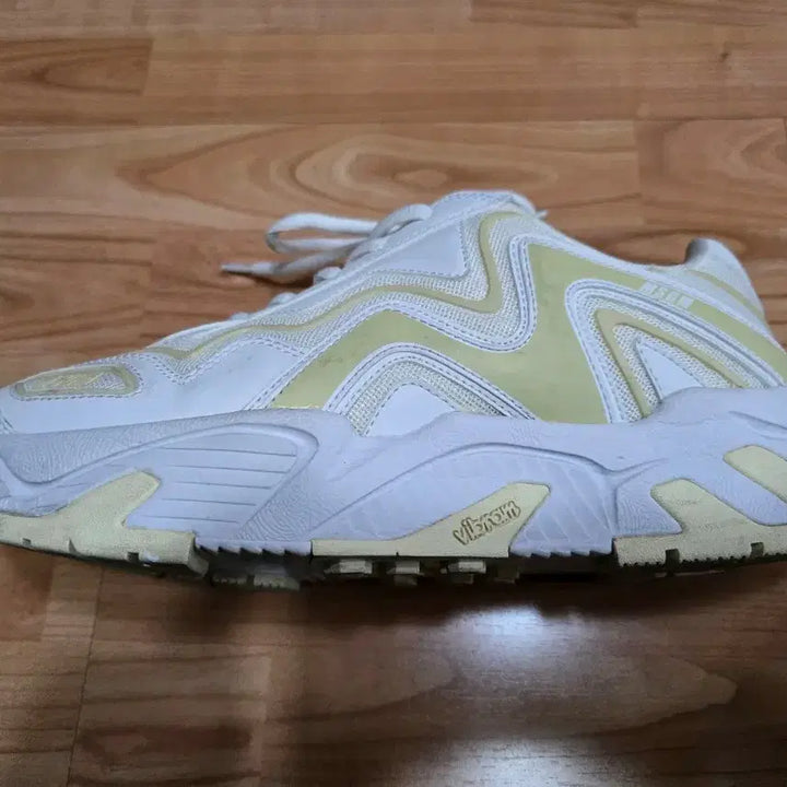 [BUNJANG] MSGM White Sneakers (Men's 270) / 아주 깨끗한 이태리 MSGM 화이트 남자용 스니커즈 265