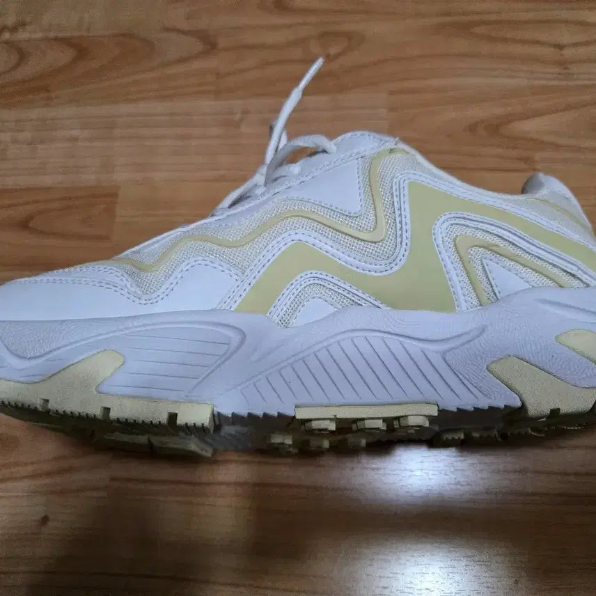 [BUNJANG] MSGM White Sneakers (Men's 270) / 아주 깨끗한 이태리 MSGM 화이트 남자용 스니커즈 265