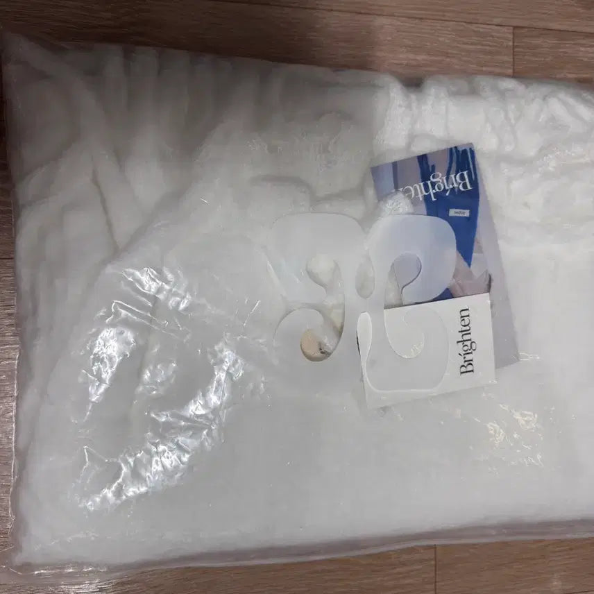 [BUNJANG] Brighton Big White Christmas Muffler / 브라이튼 빅 화이트 크리스마스 머플러 새상품