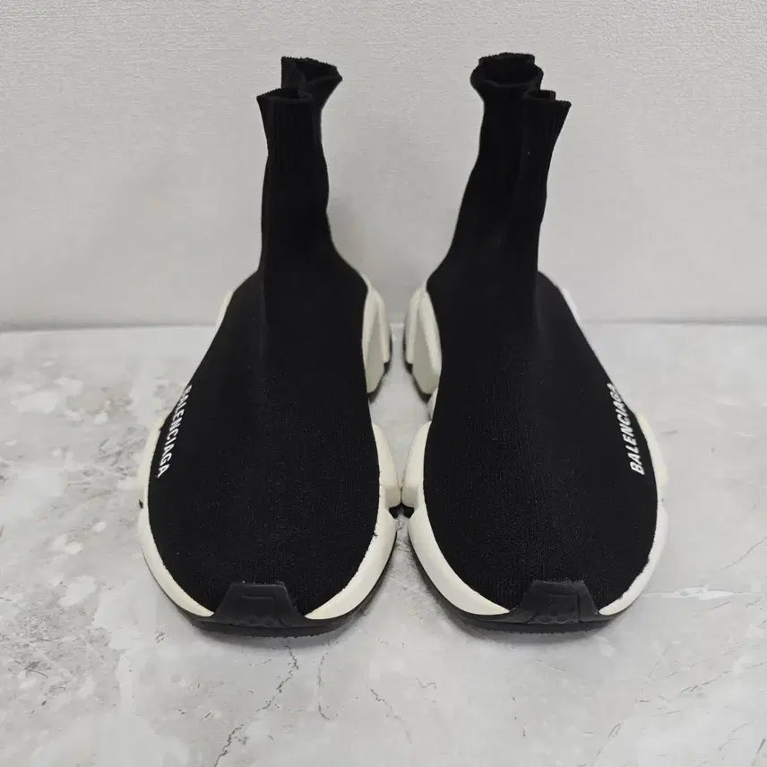 [BUNJANG] Balenciaga Speedrunner Sneakers Shoes / 발렌시아가 스피드러너 스니커즈 신발 35사이즈 225 230 판매