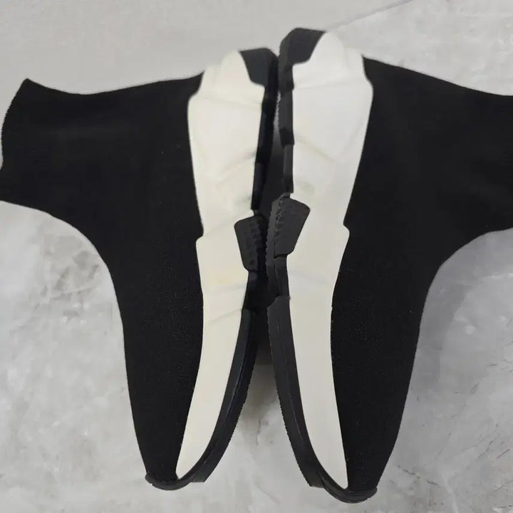 [BUNJANG] Balenciaga Speedrunner Sneakers Shoes / 발렌시아가 스피드러너 스니커즈 신발 35사이즈 225 230 판매