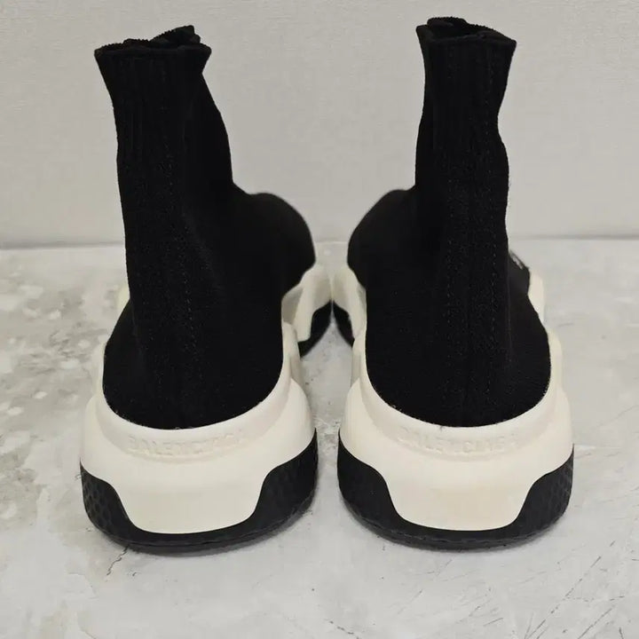 [BUNJANG] Balenciaga Speedrunner Sneakers Shoes / 발렌시아가 스피드러너 스니커즈 신발 35사이즈 225 230 판매
