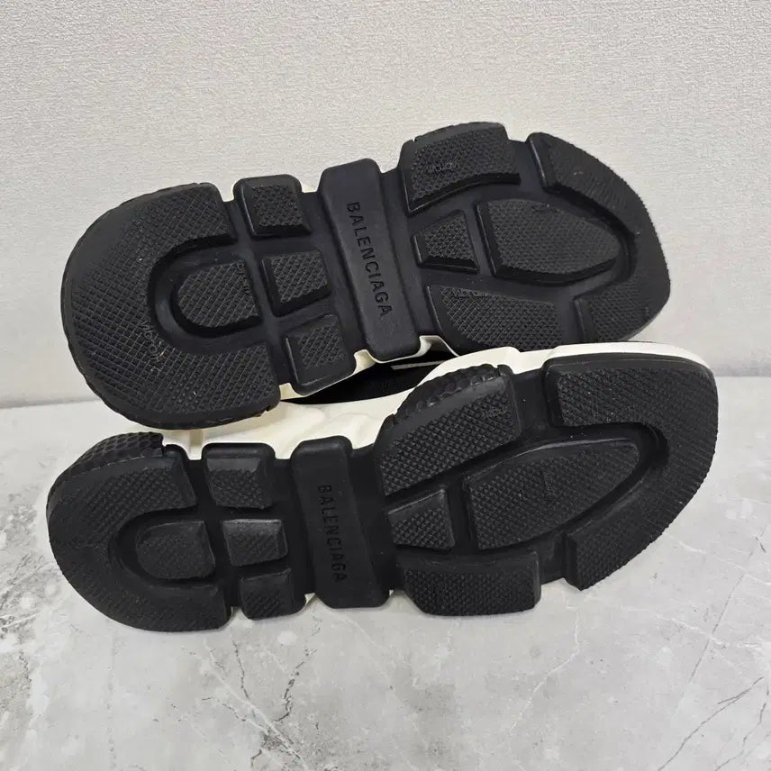 [BUNJANG] Balenciaga Speedrunner Sneakers Shoes / 발렌시아가 스피드러너 스니커즈 신발 35사이즈 225 230 판매