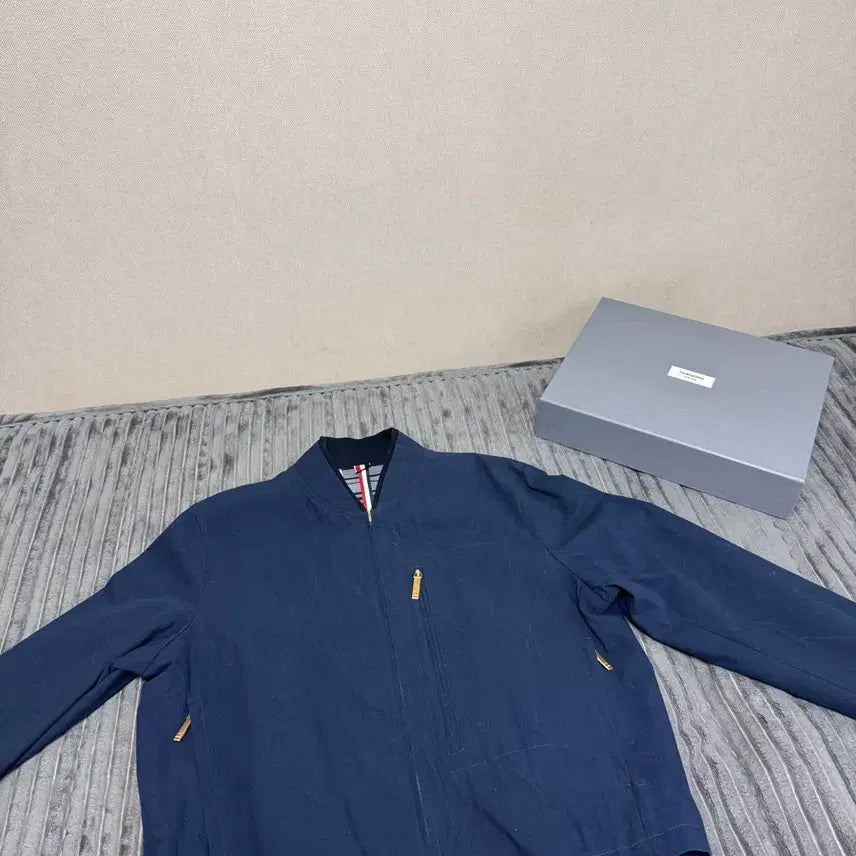 [BUNJANG] Thom Browne Reversible Blouson Jacket / [정품/3]톰브라운 리버서블 블루종 자켓
