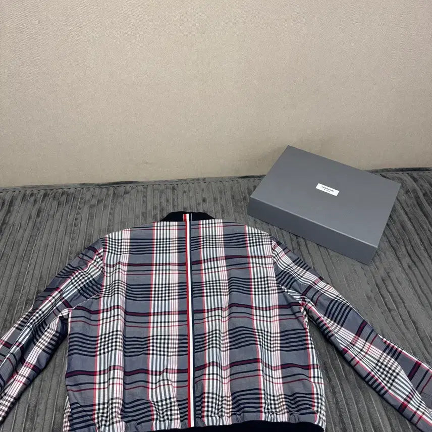 [BUNJANG] Thom Browne Reversible Blouson Jacket / [정품/3]톰브라운 리버서블 블루종 자켓