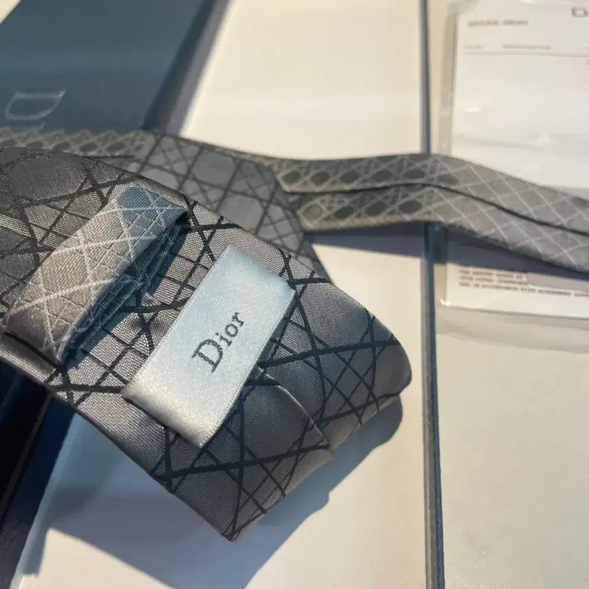 [BUNJANG] Dior Silk Cross Check Tie / 디올 넥타이