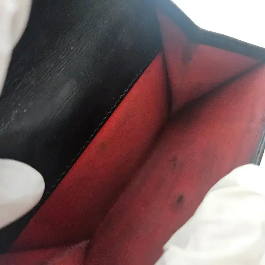 [BUNJANG] Chanel Camellia Black Leather Bi-fold Wallet / 샤넬정품은장로고블랙레더 까멜리아반지갑 15번대