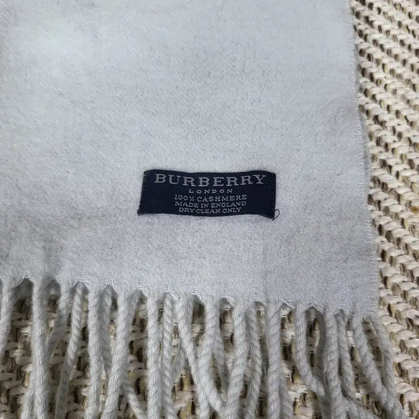 [BUNJANG] Burberry Cashmere 100% Scarf / 버버리 캐시미어100 머플러