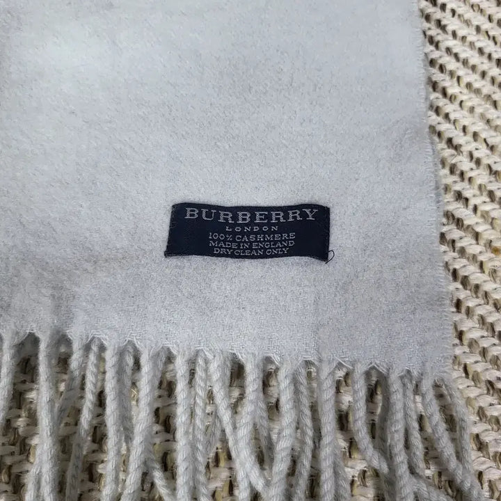 [BUNJANG] Burberry Cashmere 100% Scarf / 버버리 캐시미어100 머플러