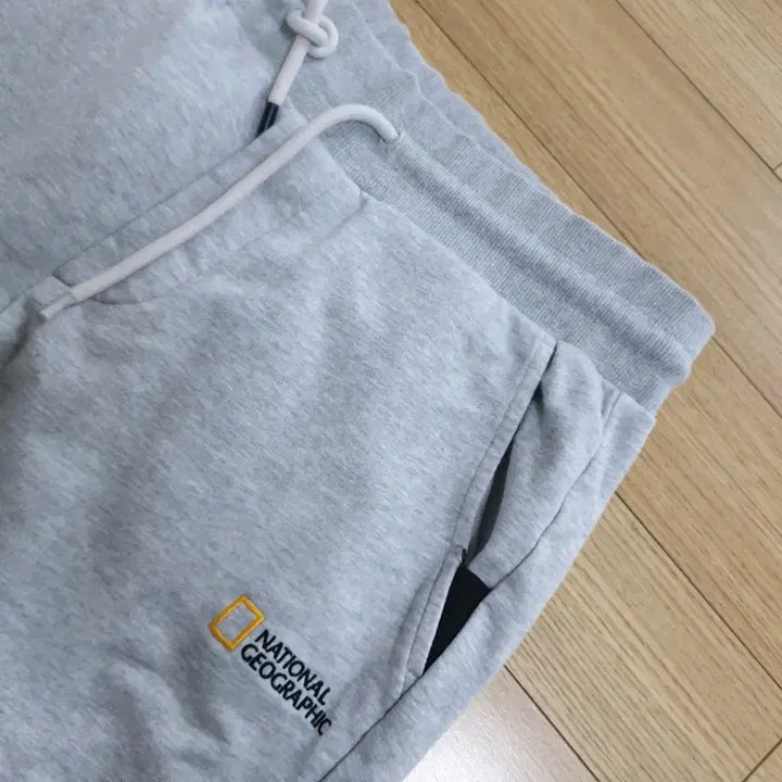 [SOLD OUT] 네셔널지오그래픽 트레이닝 바지