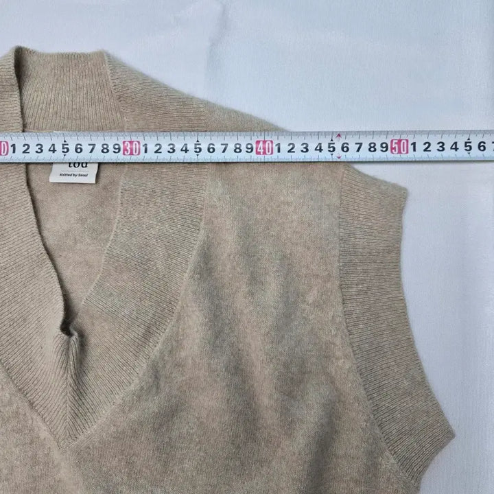 [BUNJANG] The Toadwool Raccoon Blending V-Neck Knit Vest Beige / 0093.더 토드울 라쿤블랜딩 브이넥 니트 베스트 베이지