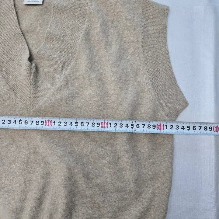 [BUNJANG] The Toadwool Raccoon Blending V-Neck Knit Vest Beige / 0093.더 토드울 라쿤블랜딩 브이넥 니트 베스트 베이지