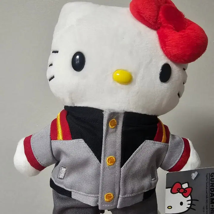 [BUNJANG] Sanrio Hello Kitty Gundam Collaboration Figure / 산리오 헬로키티 건담 콜라보 고전 키티 인형