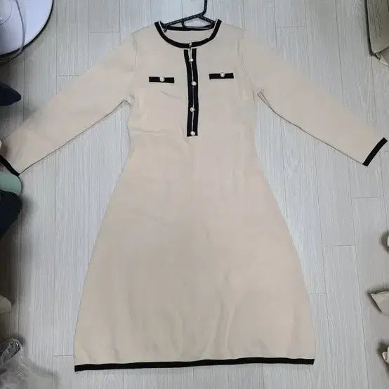 [BUNJANG] Ivory Knit Dress / 아이보리 니트원피스