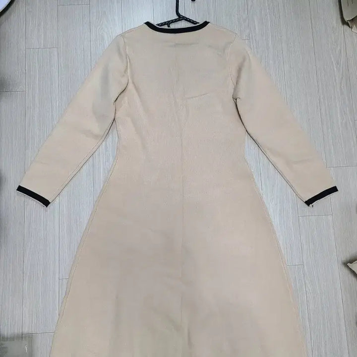 [BUNJANG] Ivory Knit Dress / 아이보리 니트원피스