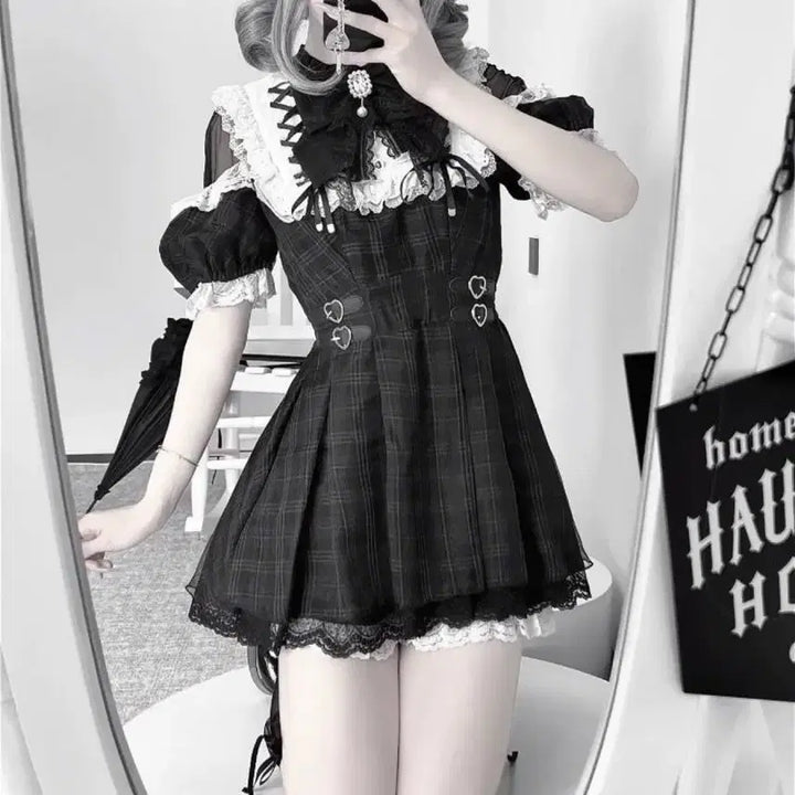 [BUNJANG] Off-Shoulder Dress and Shorts Two-Piece Set / 지뢰계 오프숄 원피스+반바지 투피스(3컬러)