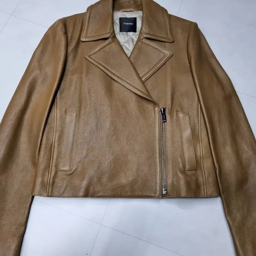 [SOLD OUT] 띠어리양가죽 크롭자켓2사이즈