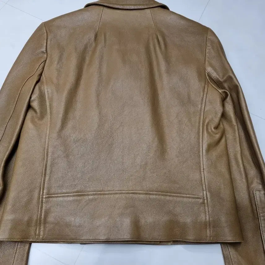 [SOLD OUT] 띠어리양가죽 크롭자켓2사이즈