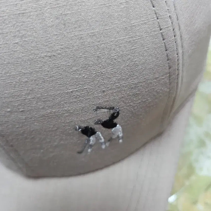 [BUNJANG] Hole-in-One Embroidered Logo Baseball Cap / 새모자]홀인원  자수 로고 볼캡 모자