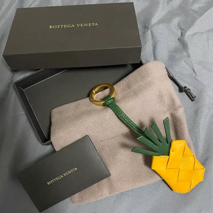 [BUNJANG] Bottega Veneta Fruit Keyring / 보테가베네타 과일키칭(참) 판매합니다.