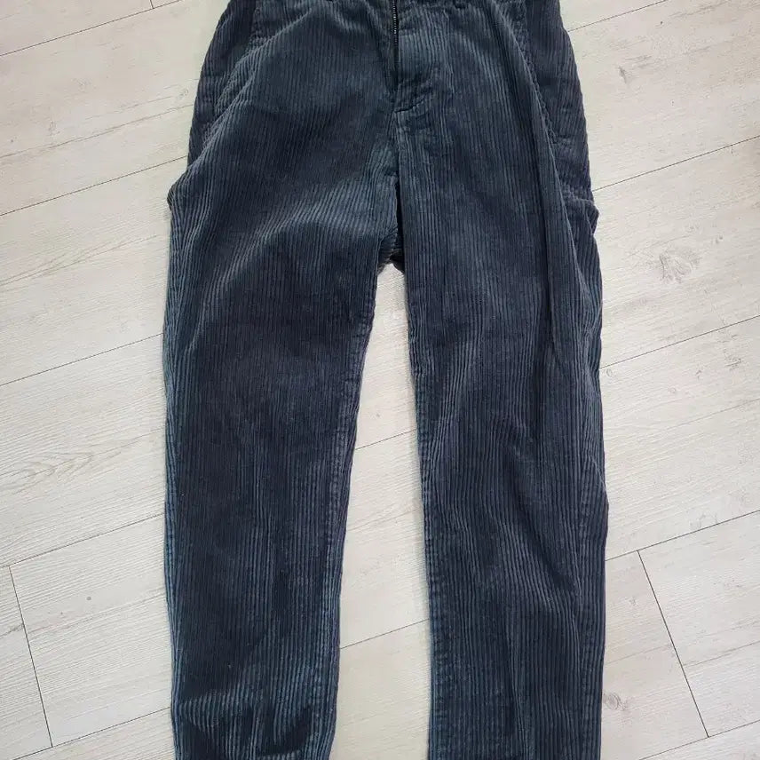 [SOLD OUT] 자라 네이비 코듀로이 골덴 바지