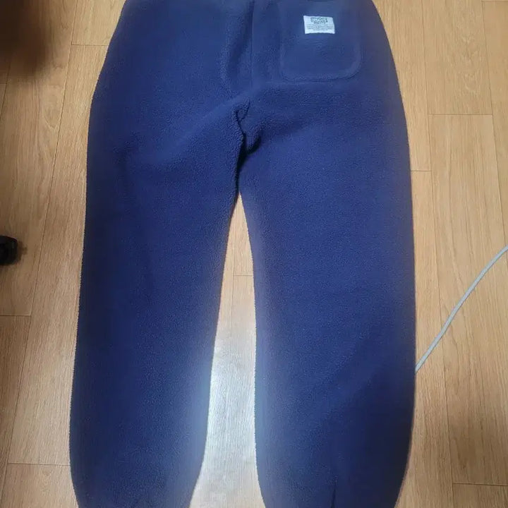 [BUNJANG] Discuss Athletic Fleece Pants L / 디스커스애슬레틱 플리스팬츠 L