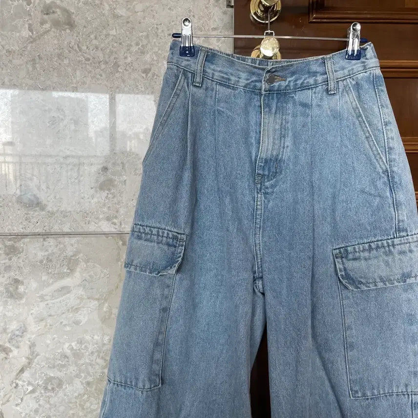 [BUNJANG] Joyjoy Dolla Cargo Two-Tuck Jeans / 지그재그 인기상품 조이조이 돌라 카고 투핀턱 청바지 코튼 뒷밴딩 포켓 와