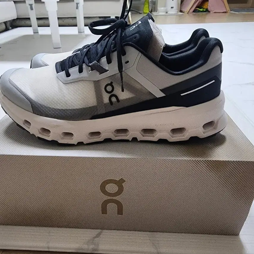 [BUNJANG] OnLearning Cloud Vista 2 Sneakers / 온러닝 클라우드비스타2 290사이즈