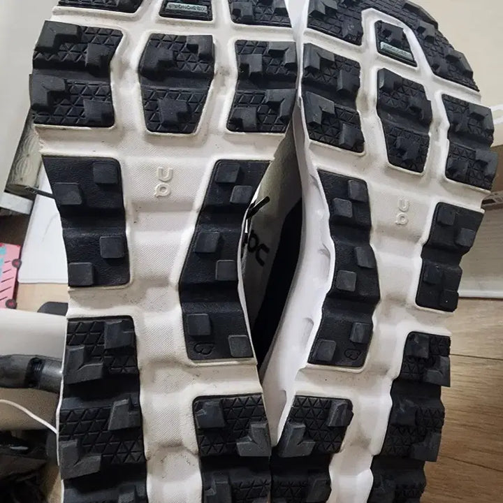 [BUNJANG] OnLearning Cloud Vista 2 Sneakers / 온러닝 클라우드비스타2 290사이즈