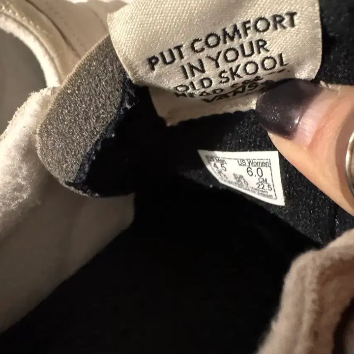 [BUNJANG] Vans Old Skool Ivory Sneakers / Vans Old Skool 아이보리 스니커즈 225